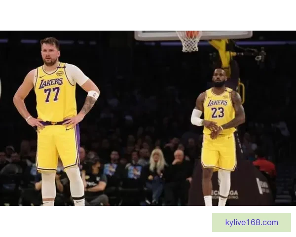 力压KD文班东契奇单月600分再夺大奖詹姆斯转发海报高调祝贺